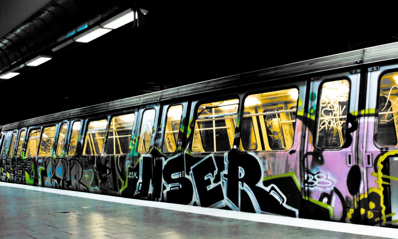 city-subway-train-graffiti-paint-signs-pictures-lights-768x1280.jpg
